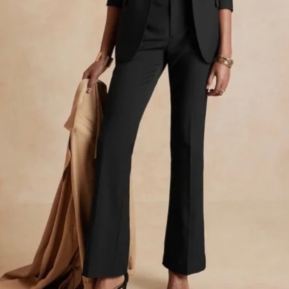 Banana Republic Pants - Banana  Republic Black 8 sculpted Boot Cut, full length Officecore Coquette